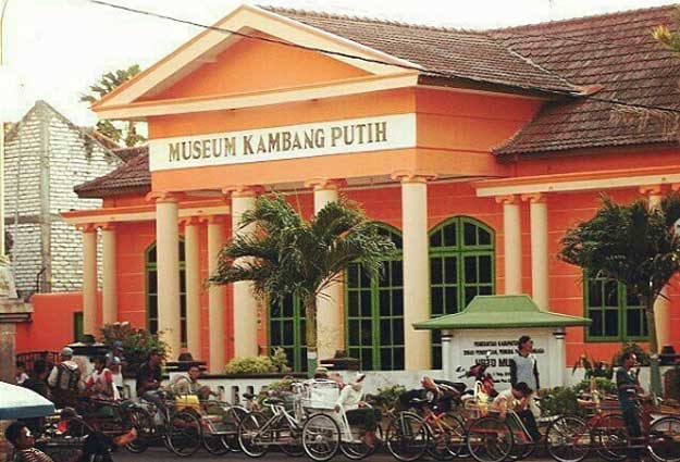 24 Tempat Wisata di Tuban Terbaru 19