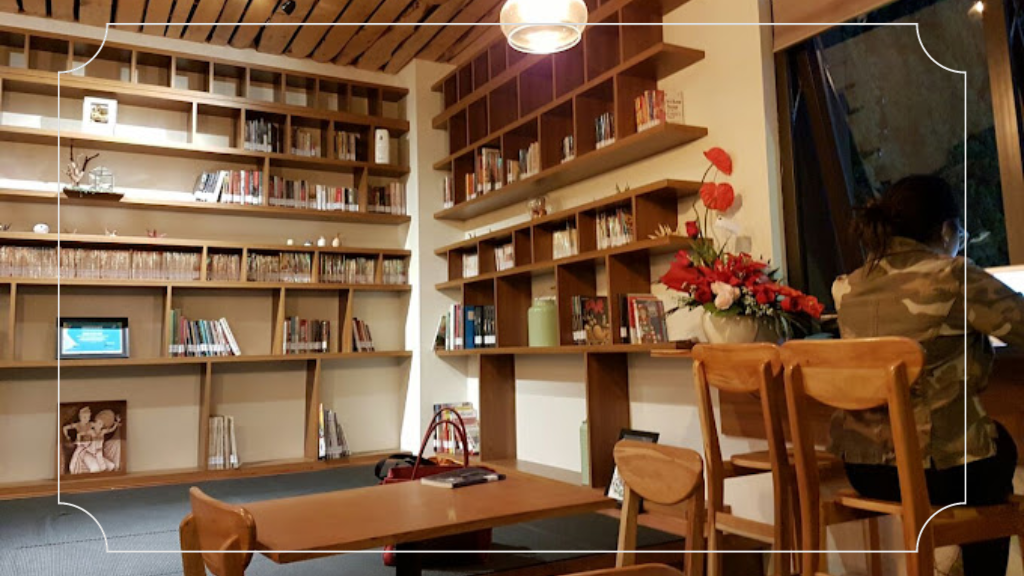 12 Cafe Instagramable di Bandung yang Tidak Boleh Dilewatkan 3 Nimna Bookcafé
