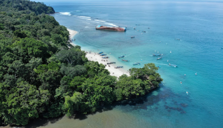 Pantai Barat Pangandaran