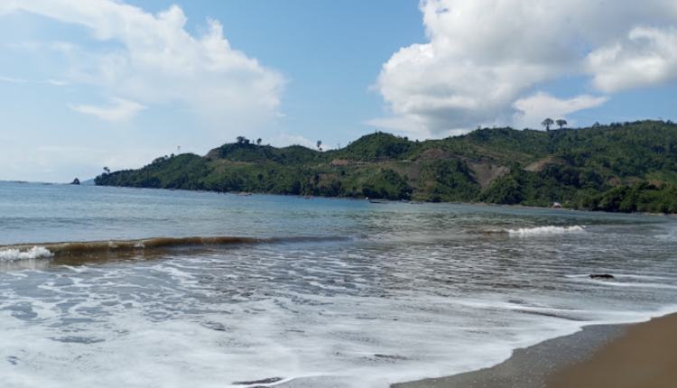 Pantai Gemah Tulungagung