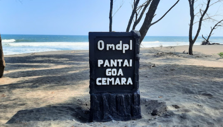 Pantai Goa Cemara Bantul