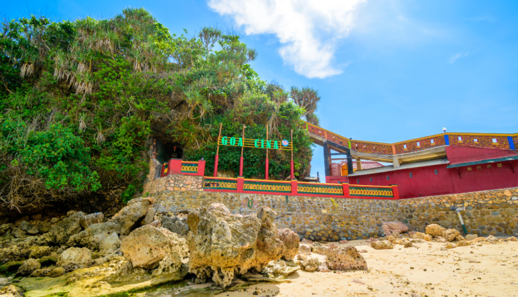 Pantai Goa Cina Malang