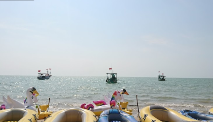 Pantai Karang Jahe Rembang