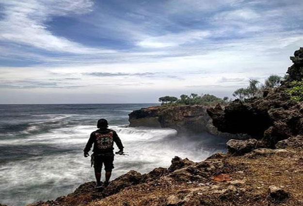 wisata pantai di Pangandaran