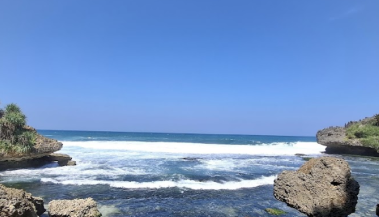 Pantai Mbuluk