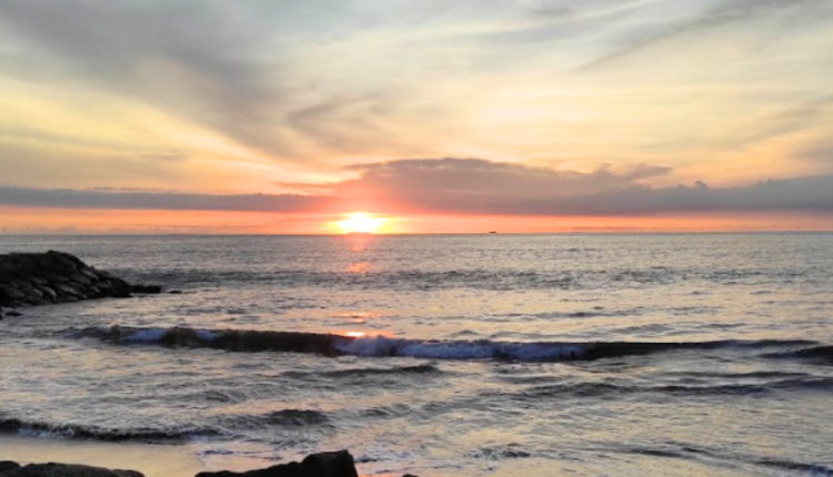 Pantai Padang Sumatera Barat