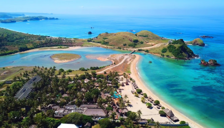 Pantai Seger Kuta Lombok