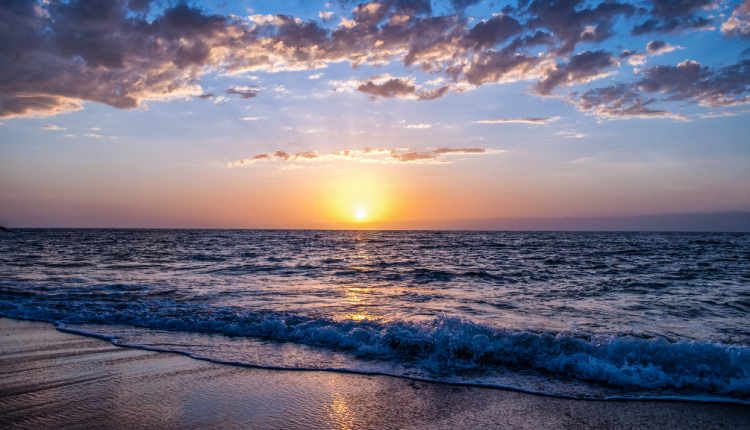 Pantai Trenggalek dengan Pemandangan Terbaik dan Tiket Murah