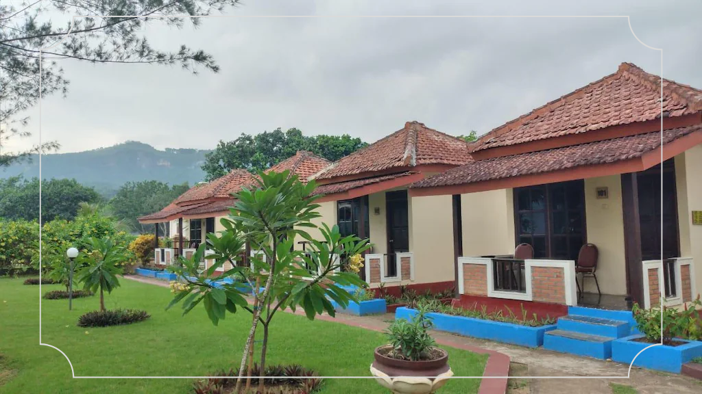 Pantai Teleng Ria Pacitan: Harga Tiket Masuk, Fasilitas & Daya Tarik 7 Parai Beach Resort Telengria