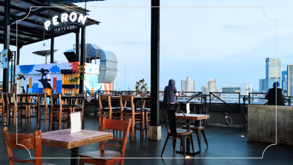 10 Cafe Rooftop Jakarta Selatan dengan Pemandangan Eksklusif dan Menu Lezat 11 Peron SkyCafe