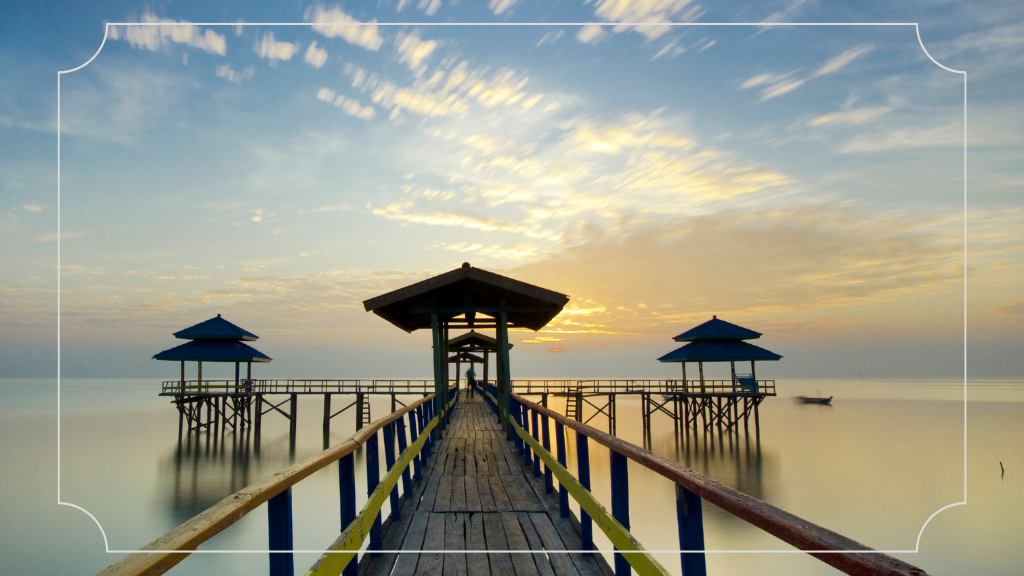 Pesona Pantai Kenjeran Lama