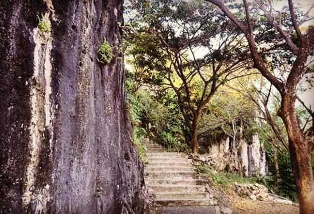 tempat wisata menarik di Gresik