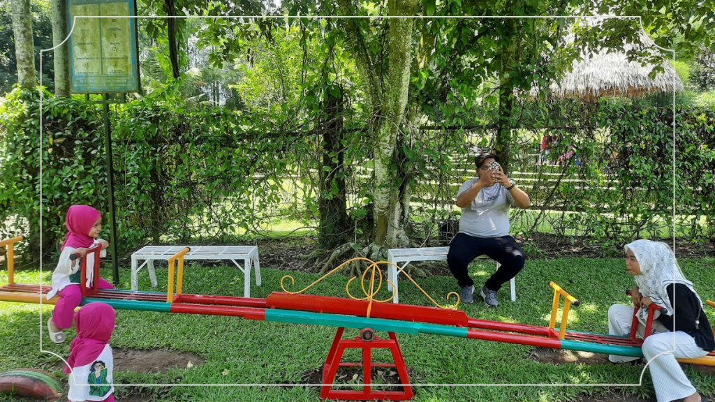 The Le Hu Garden: Pusat Keindahan Alam yang Harus Dikunjungi 6 Playground