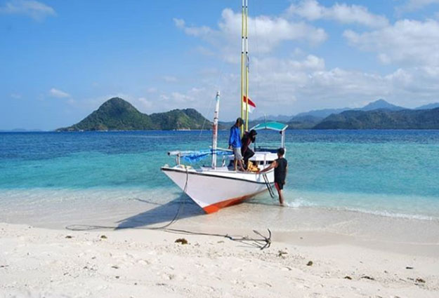 tempat liburan di Gresik