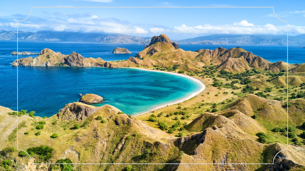 10 Tempat Wisata di NTT yang Membuat Kamu Terpesona 8 Pulau Padar