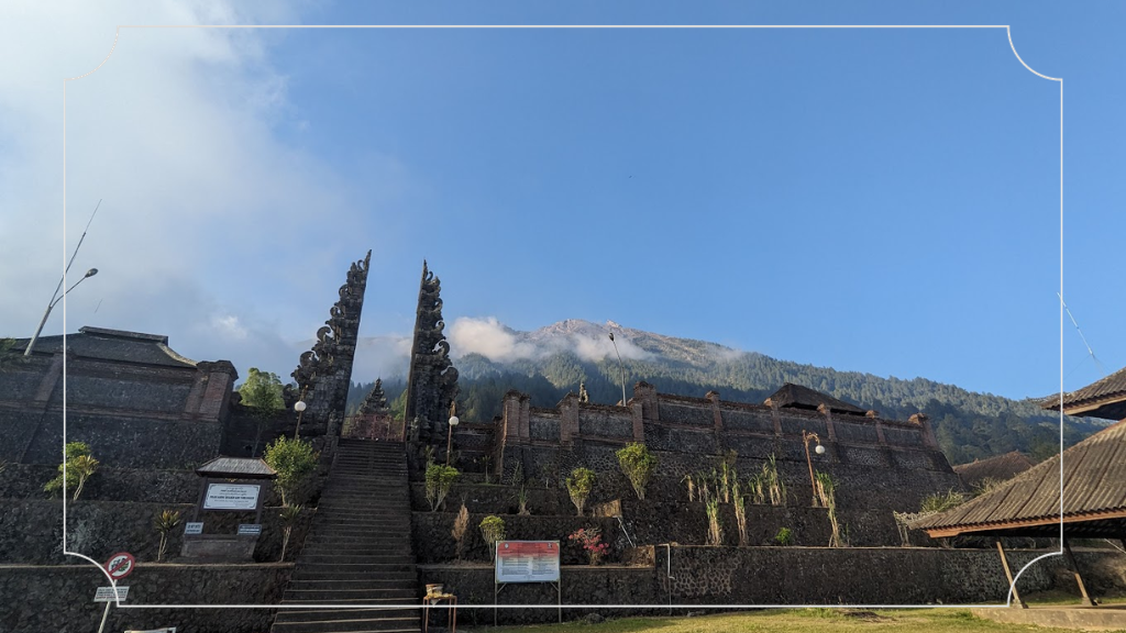 Punya Sejarah dan Arsitektur Bangunan Menarik