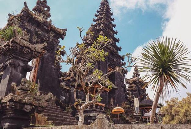 18 Tempat Wisata di Karangasem Bali Terbaru 17 wisata budaya di Karangasem