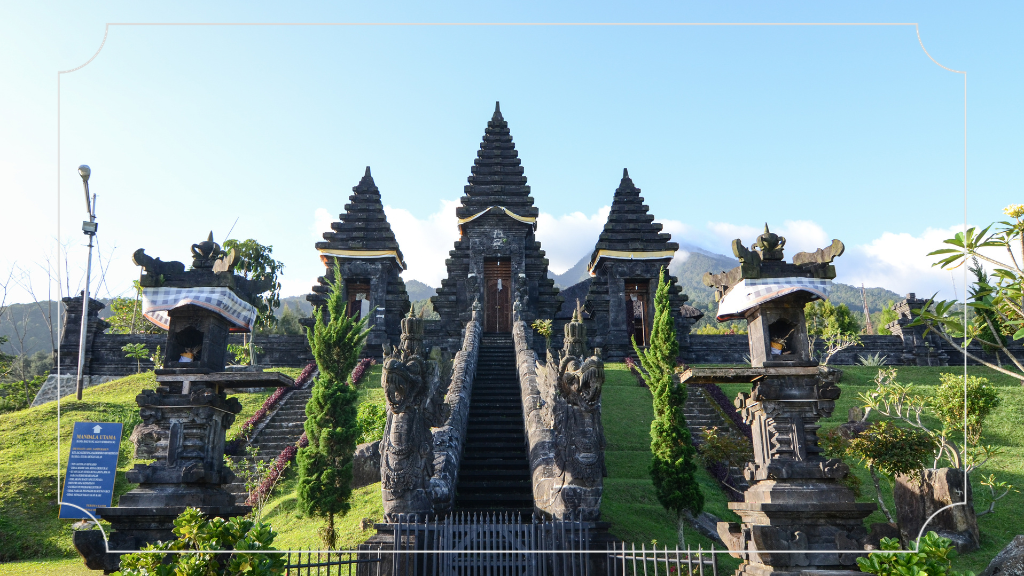 7 Tempat Wisata Gunung Salak Bogor: Keindahan Alam dan Serunya Petualangan 5 Pura Parahyangan Agung Jagatkarta