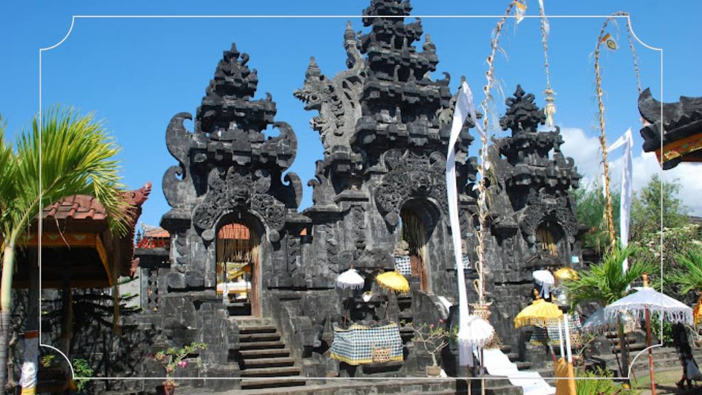 16 Tempat Wisata di Singaraja Bali yang Paling Populer untuk Liburan Luar Biasa 9 Pura Ponjok Batu