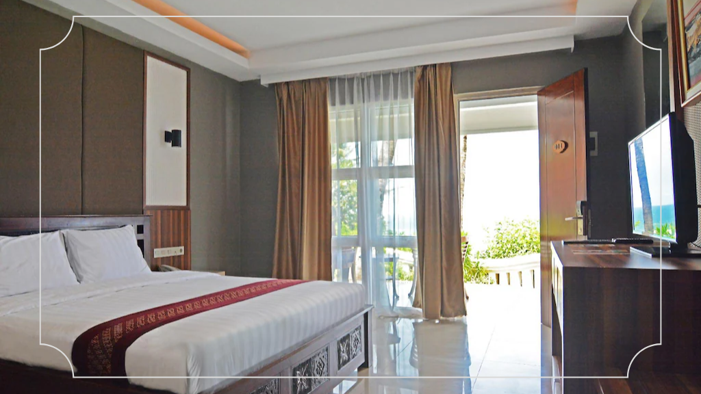 Queen Of The South Beach Resort & Hotel