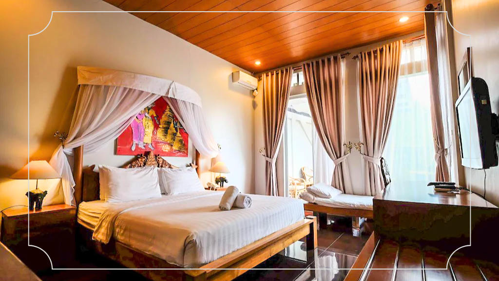 Rumah Stroberi - CHSE Certified Organic Strawberry Farm & Lodge