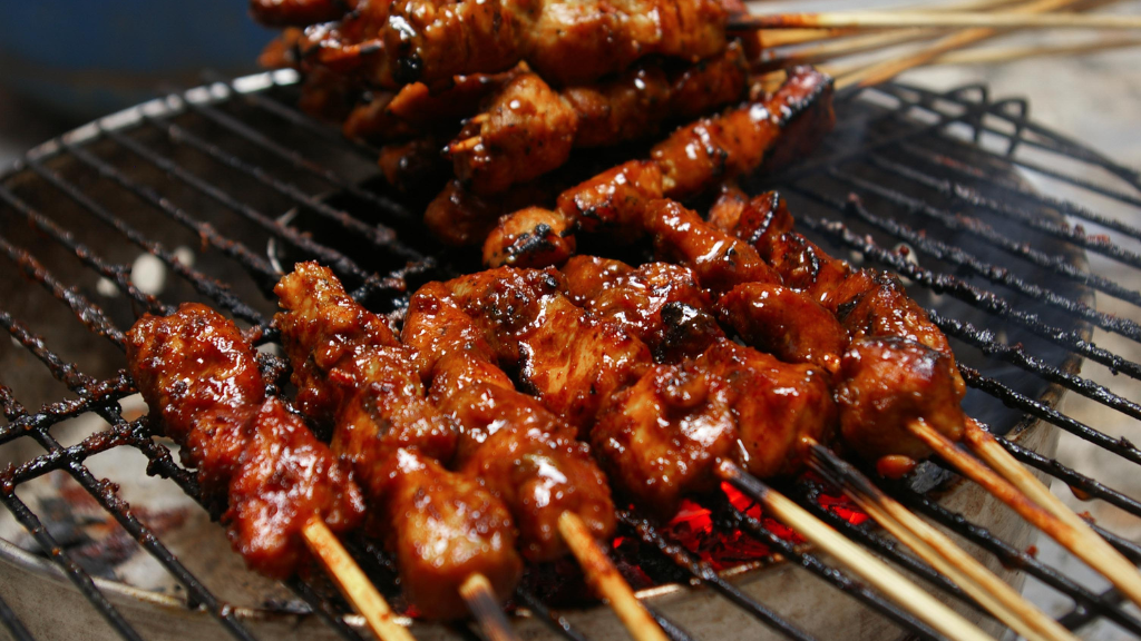 12 Oleh-Oleh Khas Kediri: Temukan Kelezatan dan Keunikan yang Memikat! 10 Sate Emprit