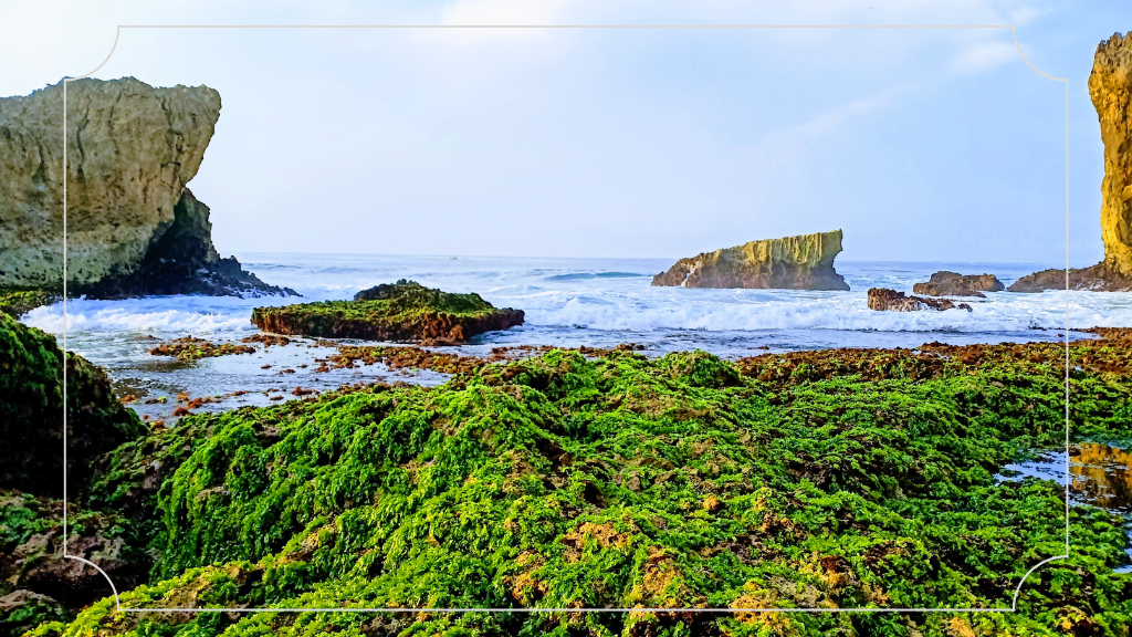 Pantai Sadranan Gunung Kidul: Liburan Asyik dengan Pemandangan Menakjubkan 2 Sejarah Penamaan Pantai Sadranan Gunung Kidul