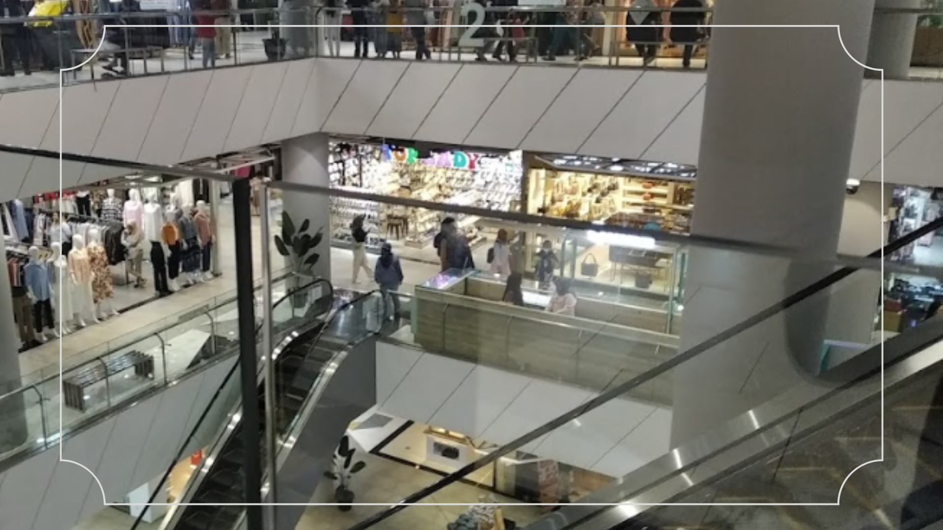 Sekilas Tentang The Kings Shopping Centre