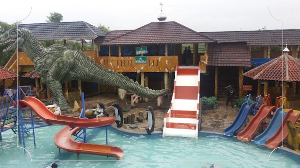 Seluncuran Air Waterboom Cahaya Abadi