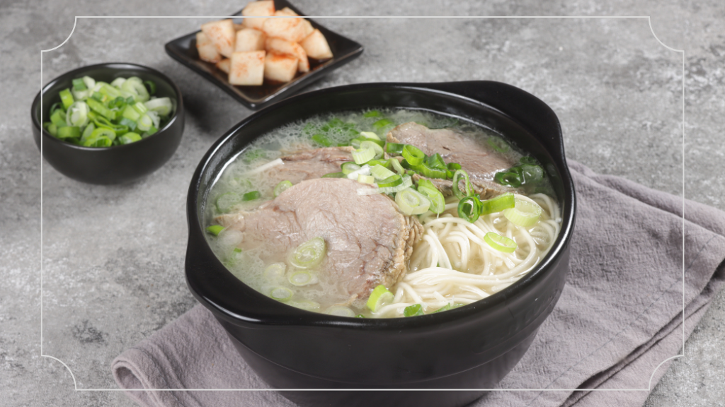 25 Makanan Khas Korea yang Populer di Indonesia 25 Seolleongtang