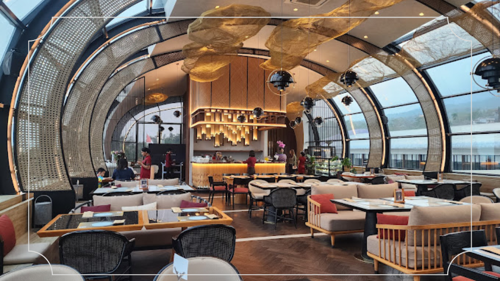 15 Rekomendasi Cafe di Batu Malang untuk Berkumpul dan Bersantai 7 Skydome Golden Tulip Holland Resort Batu