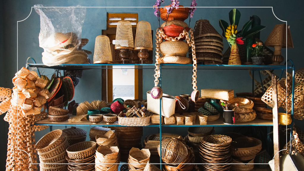 Souvenir Anyaman Bambu