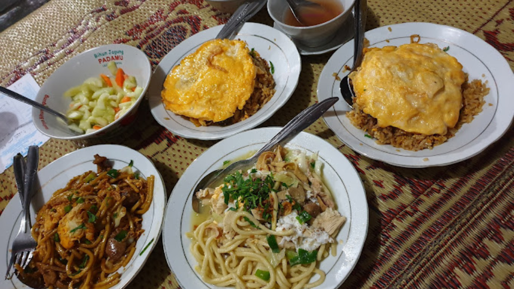 Special Bakmi & Nasi Goreng Pak Pele