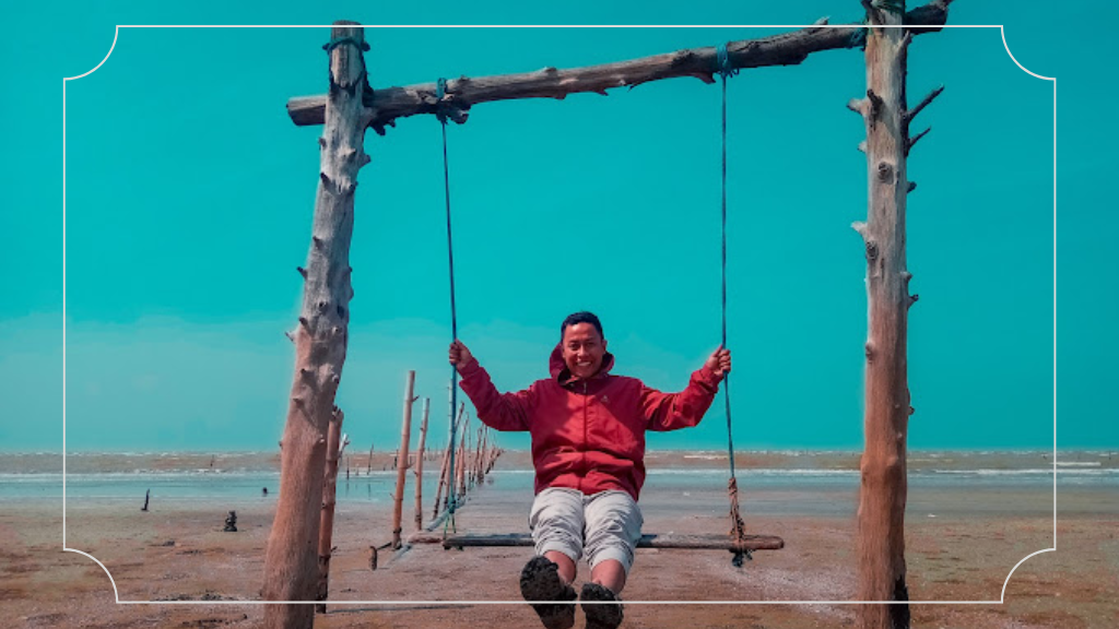 Spot-Spot Foto Eksotis dan Instagramable di Pantai Cemara