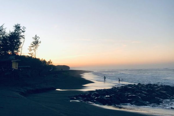 Spot Wisata Pantai Sodong