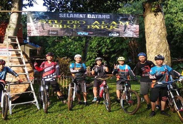 17 Tempat Wisata di Depok Terbaru 14 Tempat Wisata Menarik di Depok Jawa Barat