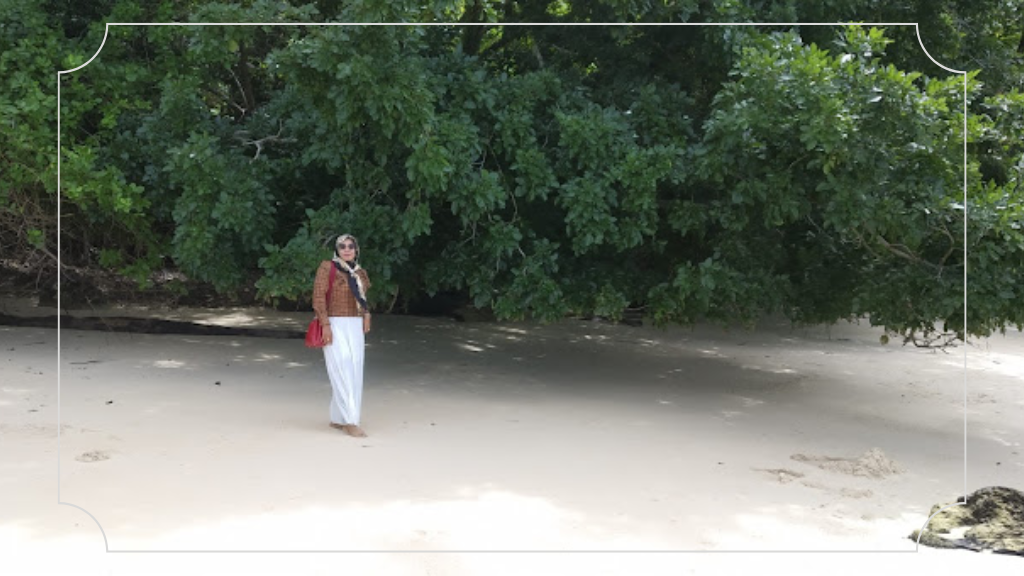 Suasana Pantai yang Masih Asri