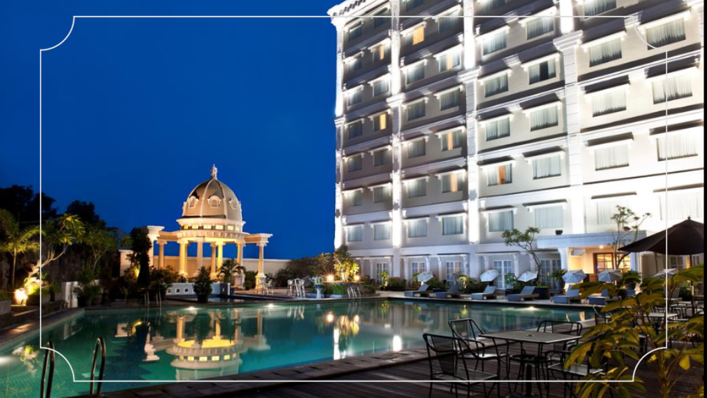 Swimming Pool Sahid Rich Hotel