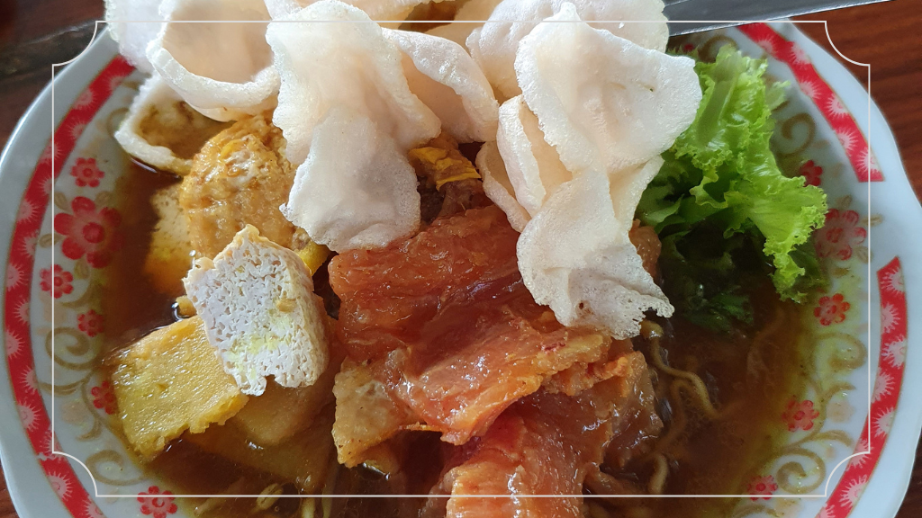 10 Cemilan Khas Jawa Timur, Menjelajahi Warisan Kuliner Tradisional 5 Tahu Campur