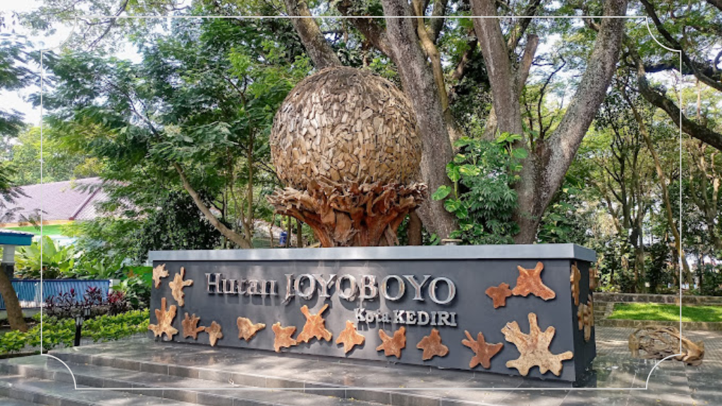 Taman Hutan Joyoboyo Kediri