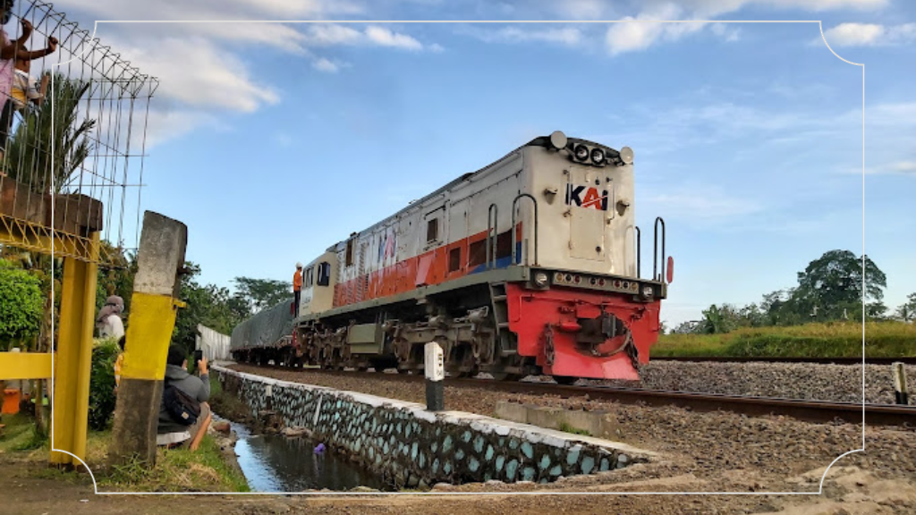 13 Wisata Baru di Purwokerto yang Tidak Terlupakan 12 Taman Kereta Api Purwokerto
