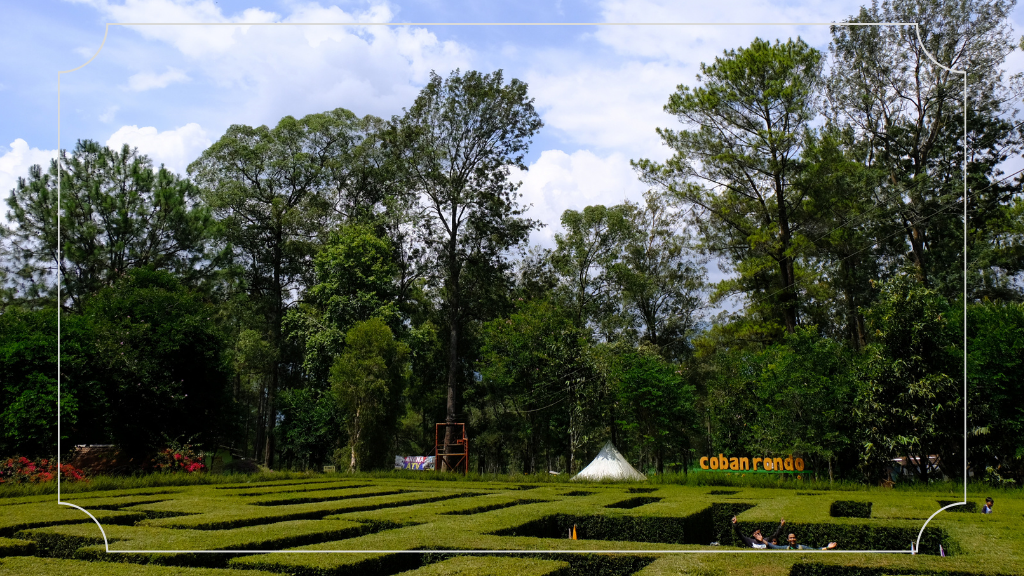 Taman Labirin Coban Rondo
