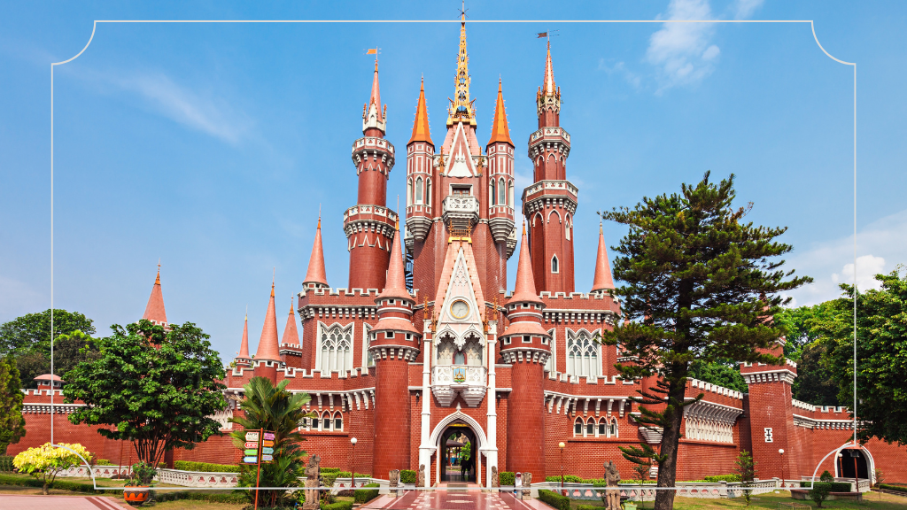 12 Tempat Indah di Jakarta: Menikmati Pesona Ibu Kota Indonesia 2 Taman Mini Indonesia Indah (TMII)