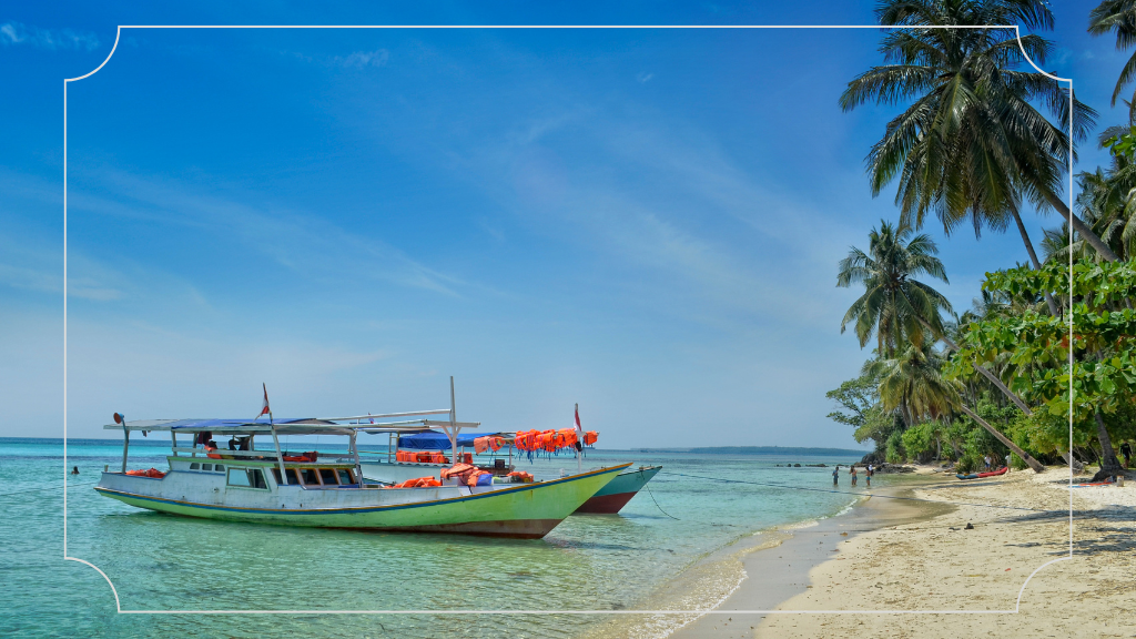 Taman Nasional Pantai Karimun Jawa