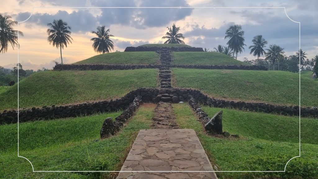 Taman Purbakala Pugung Raharjo