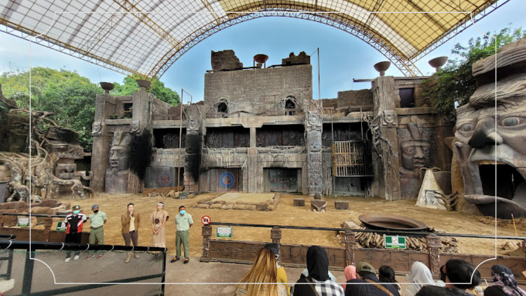 17 Tempat Bagus di Malang yang Tidak Boleh Dilewatkan 10 Taman Safari Prigen