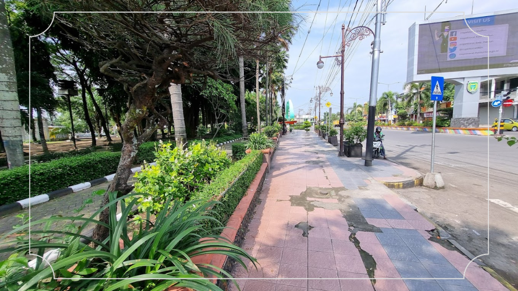 Keindahan Alun-Alun Kota Madiun yang Menakjubkan 8 Tempat Berolahraga