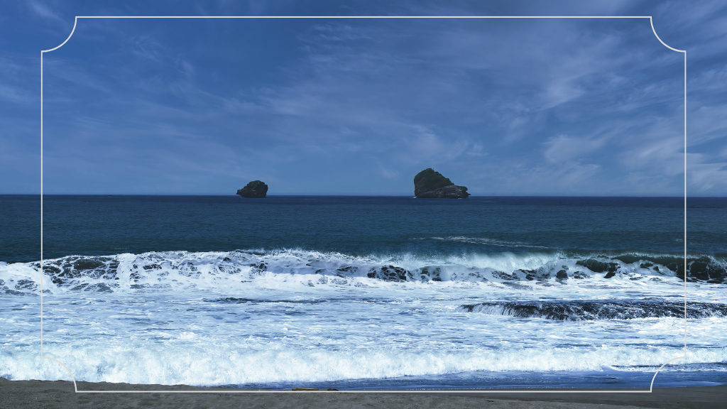 Tentang Pantai Balekambang Malang