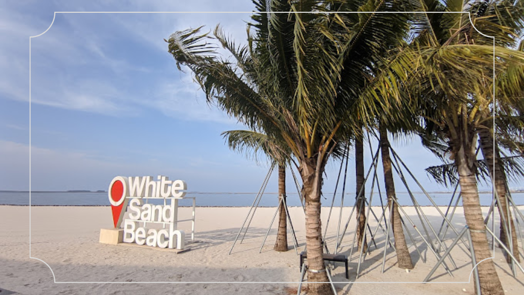 Tentang Pantai Pasir Putih PIK 2