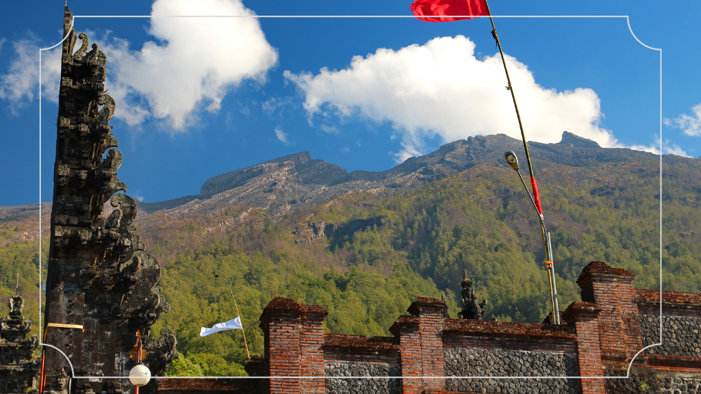 Tentang Pura Pasar Agung